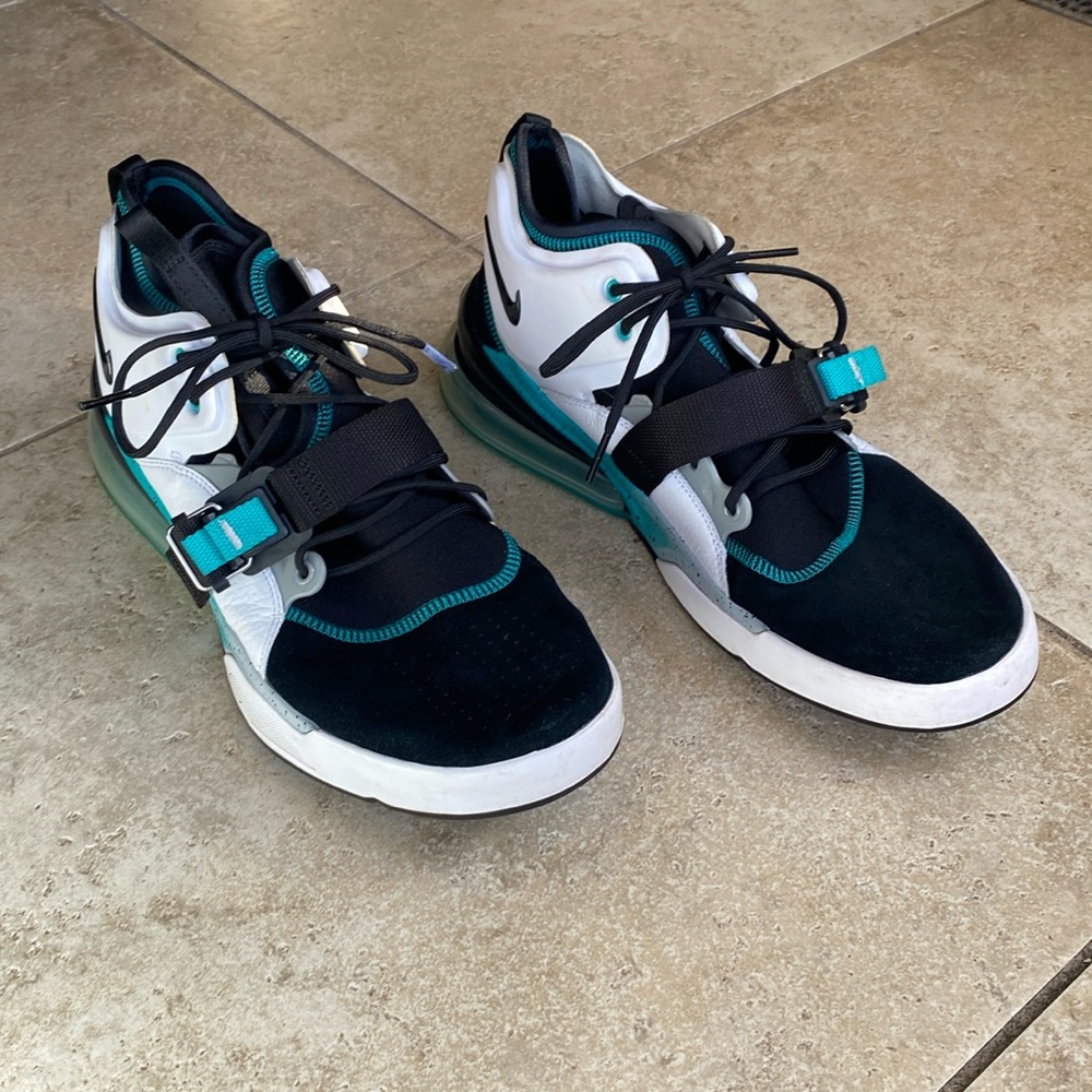 Nike Air Force 270 Command Force shoes